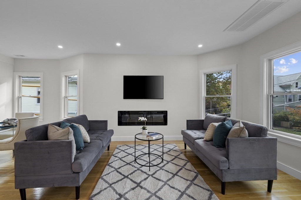 73 Orchard St # 2
