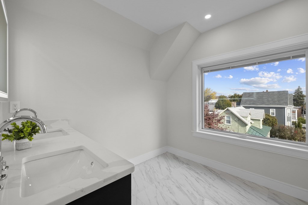 73 Orchard St # 2