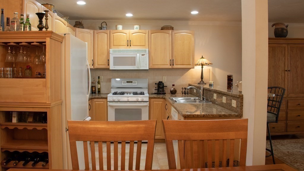 201 Main St # 32