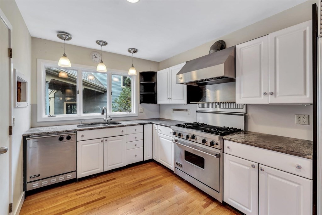 144 Meadow Ln