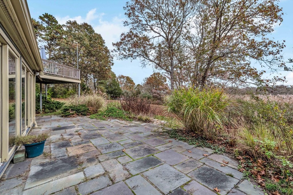 144 Meadow Ln