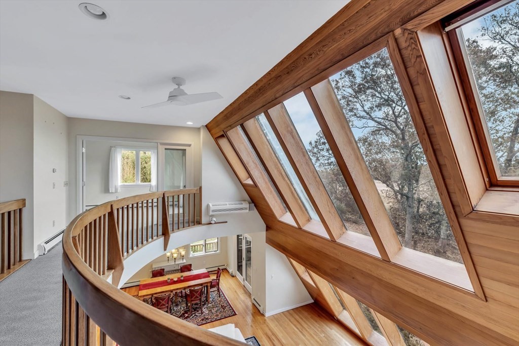 144 Meadow Ln