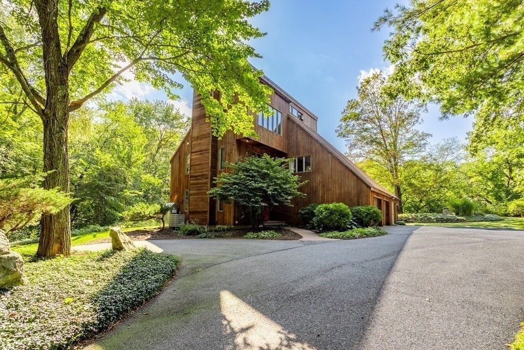 115 South Meadow Road