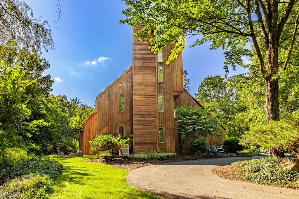 115 South Meadow Road
