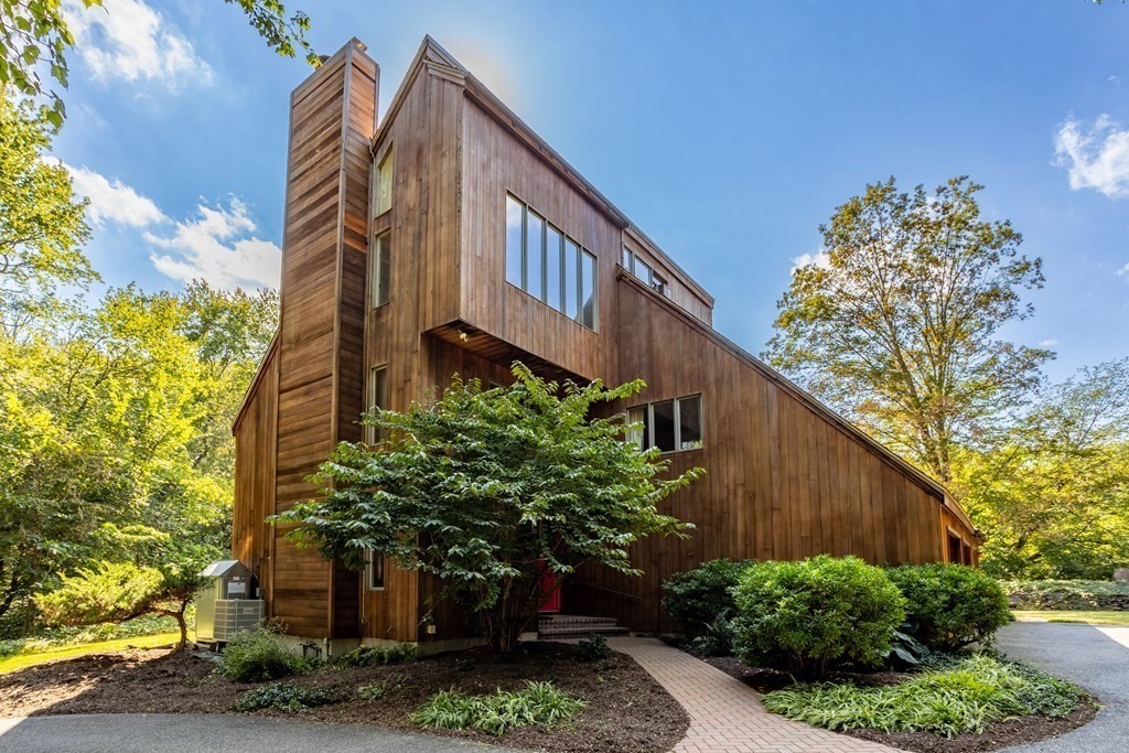 115 South Meadow Road