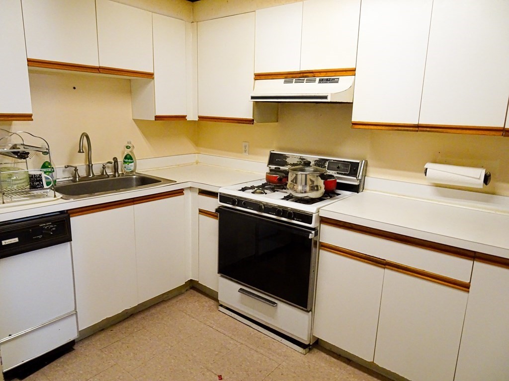 105 George St # 1