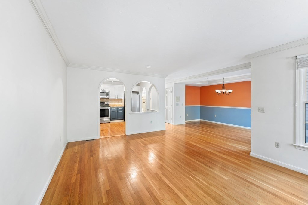 4 Forest Ln # 4