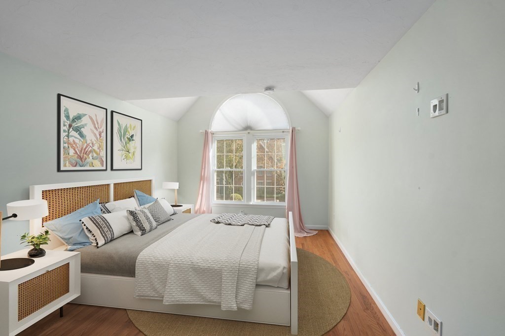 4 Forest Ln # 4