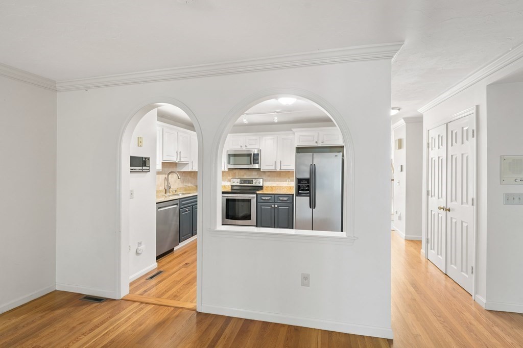 4 Forest Ln # 4