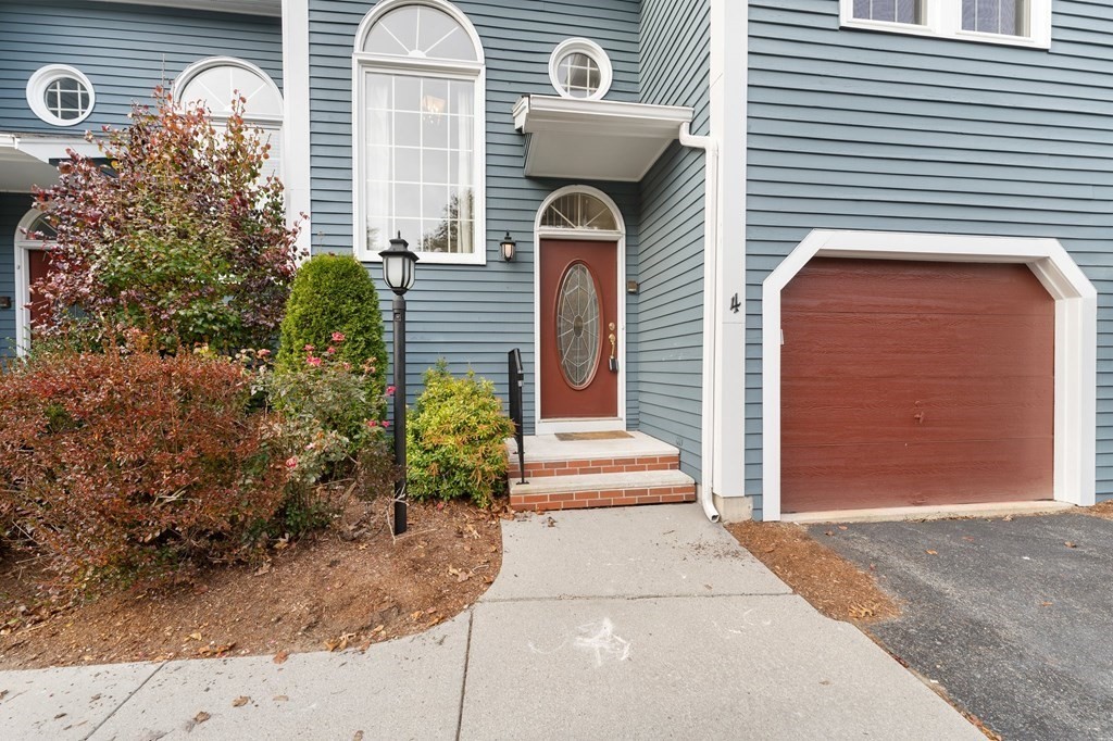 4 Forest Ln # 4