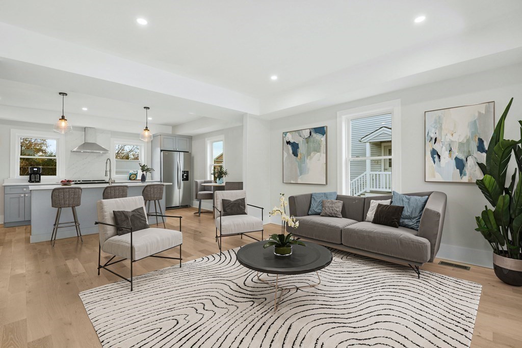 1264 Main Street # 1