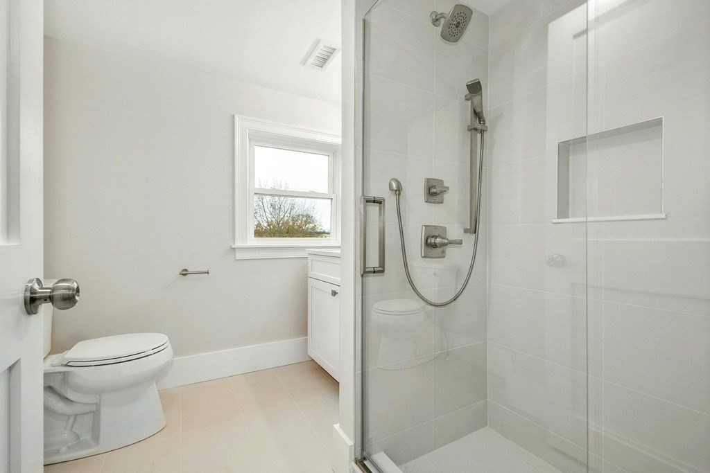 1264 Main Street # 1