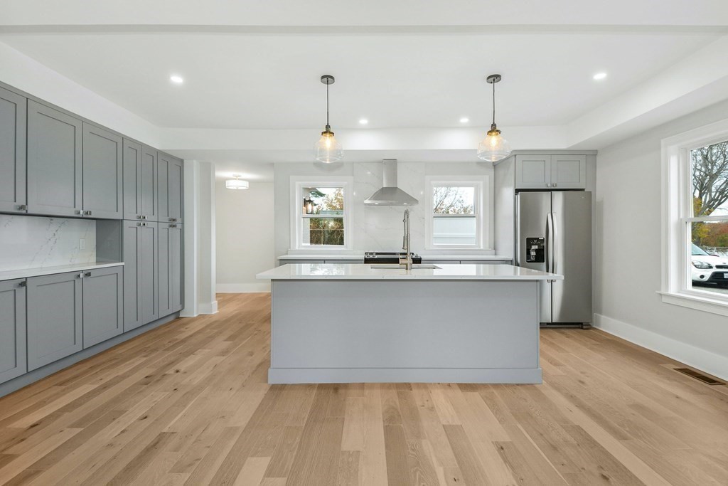 1264 Main Street # 1