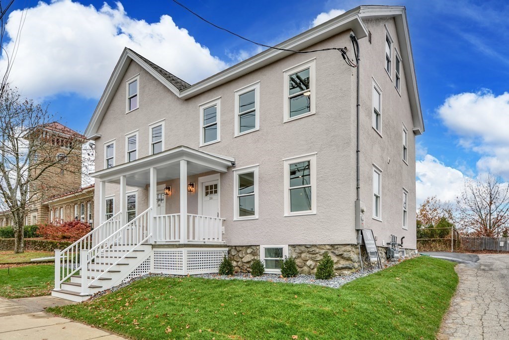 1264 Main Street # 1
