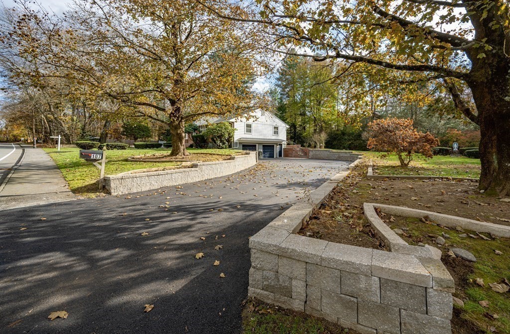 107 Boston Post Rd