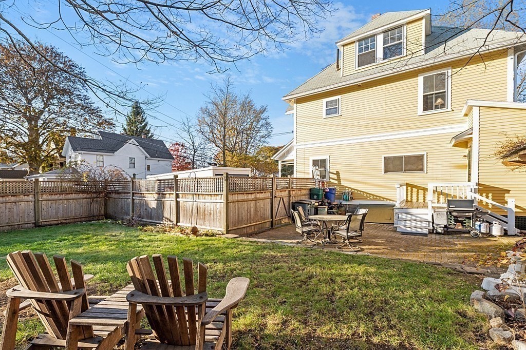 167 Porter St