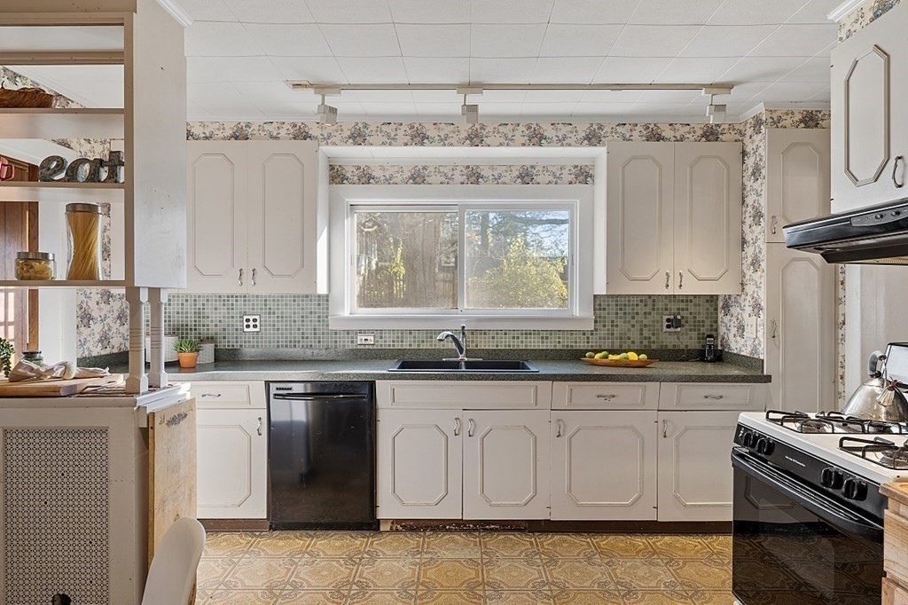 167 Porter St