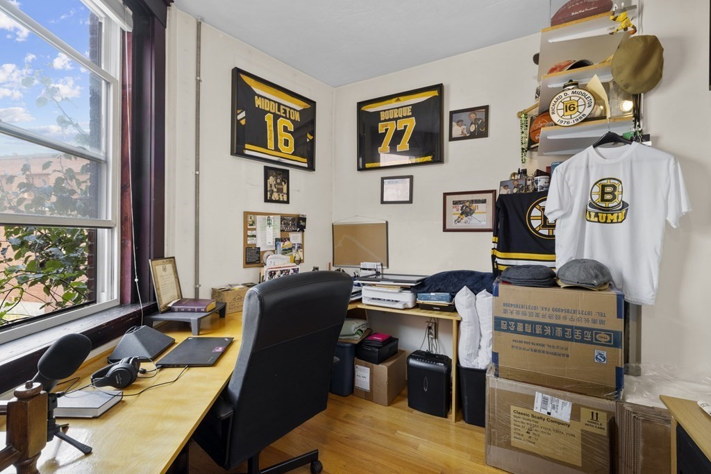 26 Irving Street # 203