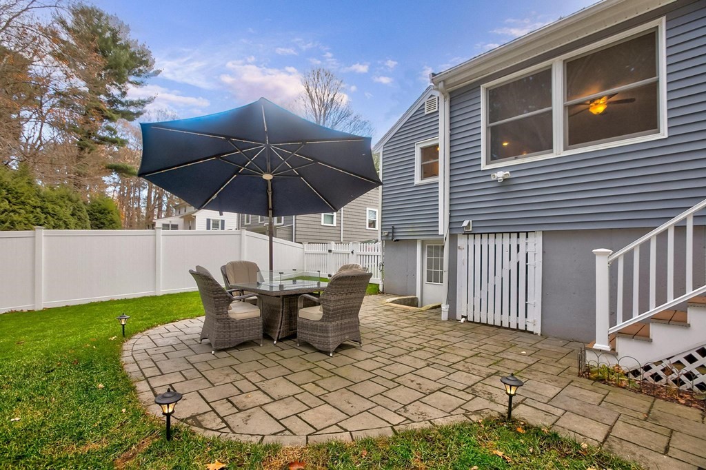 26 Henzie Street