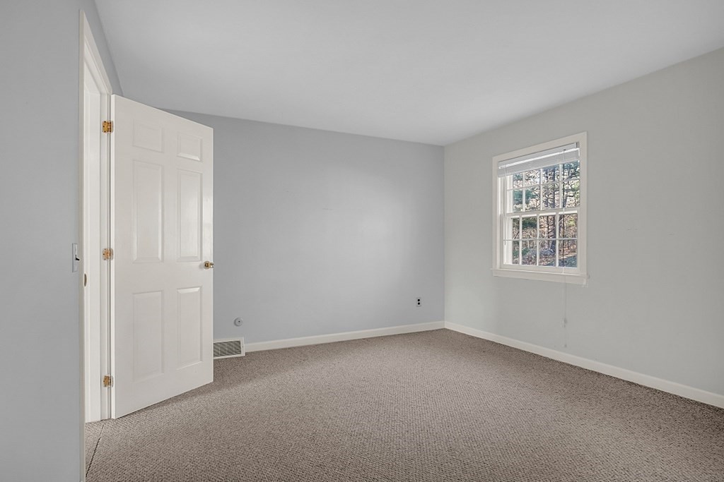 28 Harris St # 3