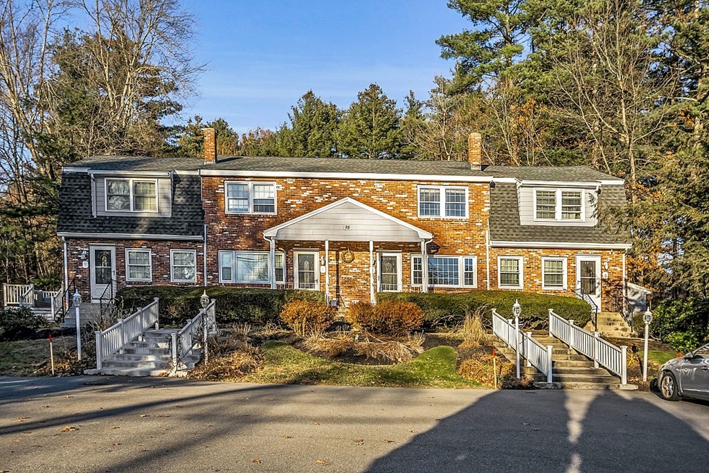 28 Harris St # 3