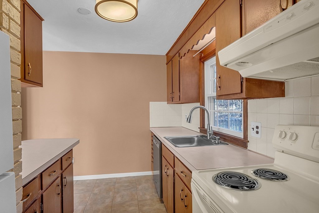 28 Harris St # 3