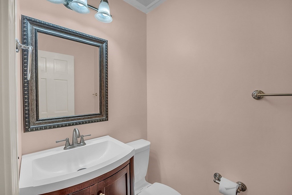 28 Harris St # 3