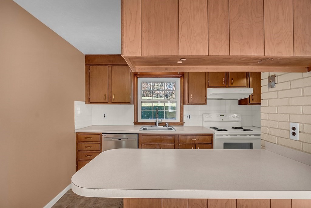 28 Harris St # 3