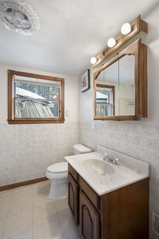14 Putney Cir
