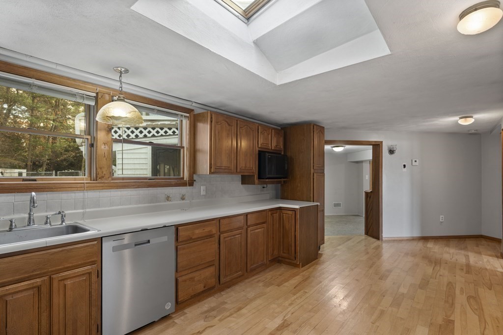 14 Putney Cir
