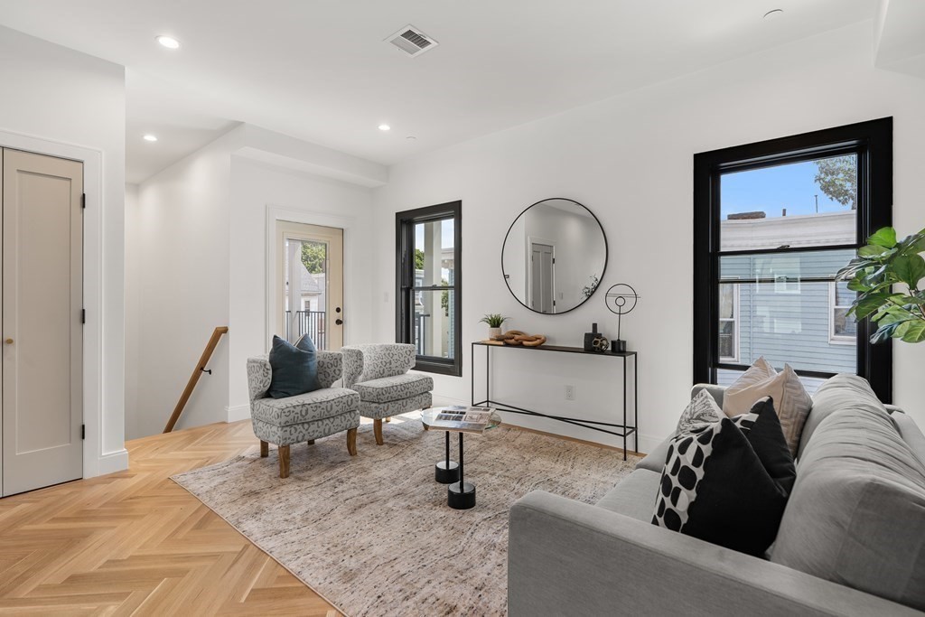 50 Draper Street, # 1