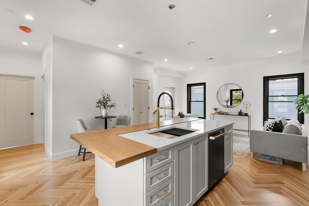 50 Draper Street, # 1