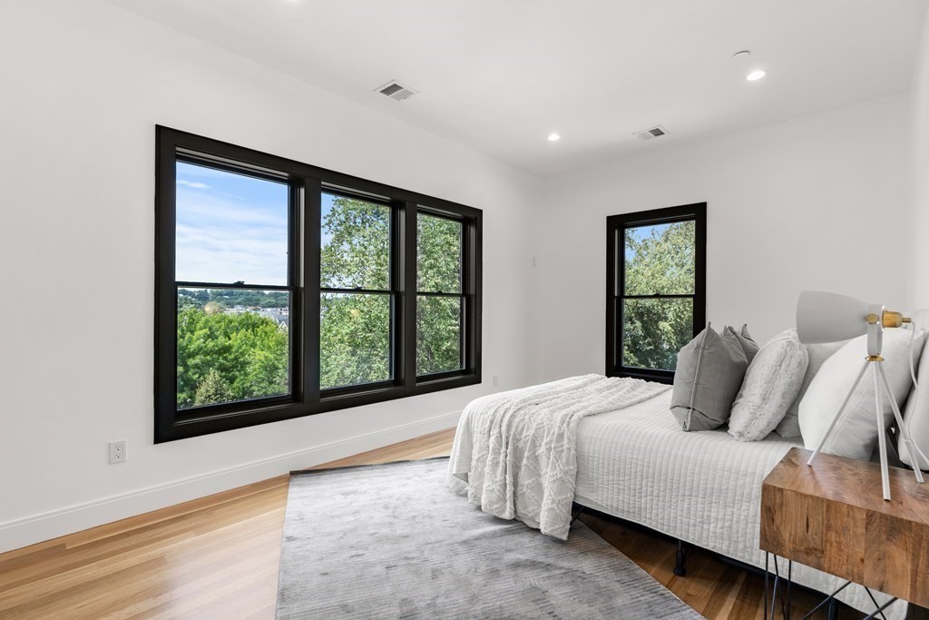 50 Draper Street, # 1
