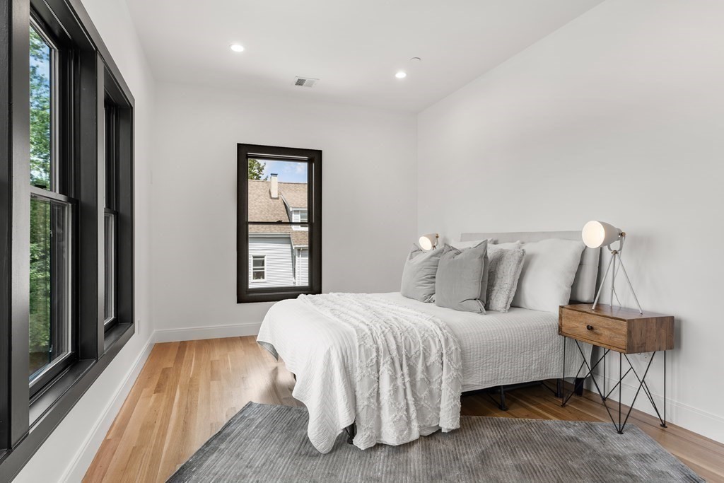 50 Draper Street, # 1