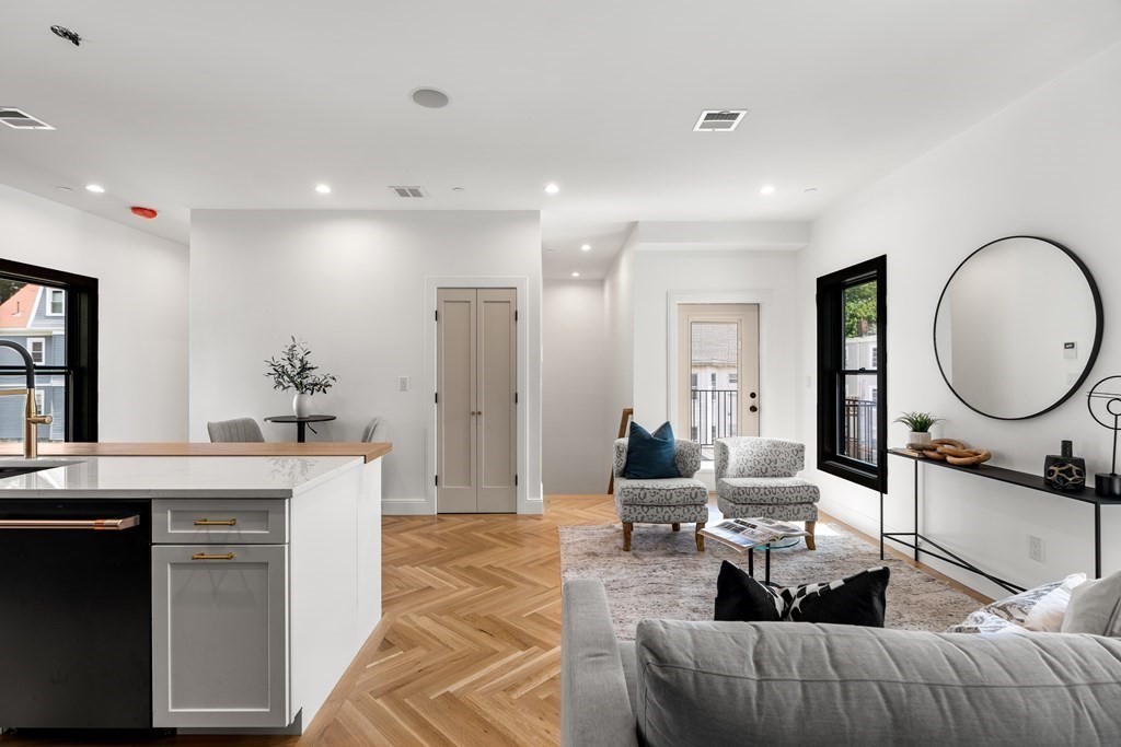 50 Draper Street, # 1