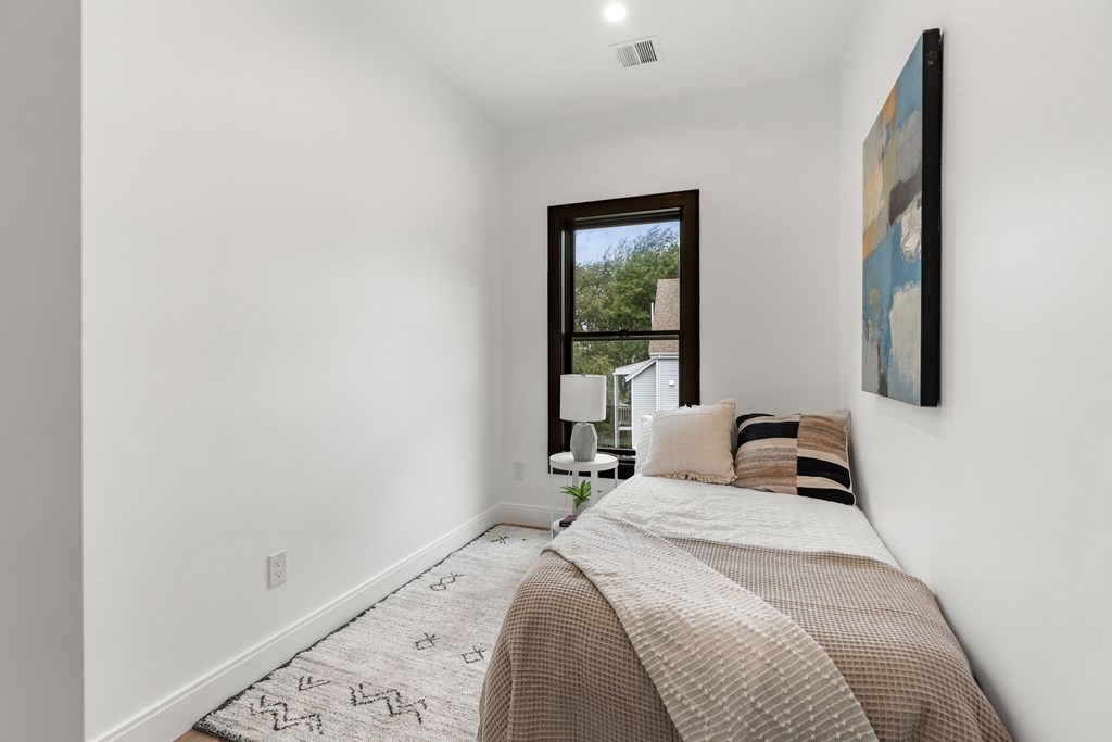 50 Draper Street, # 1