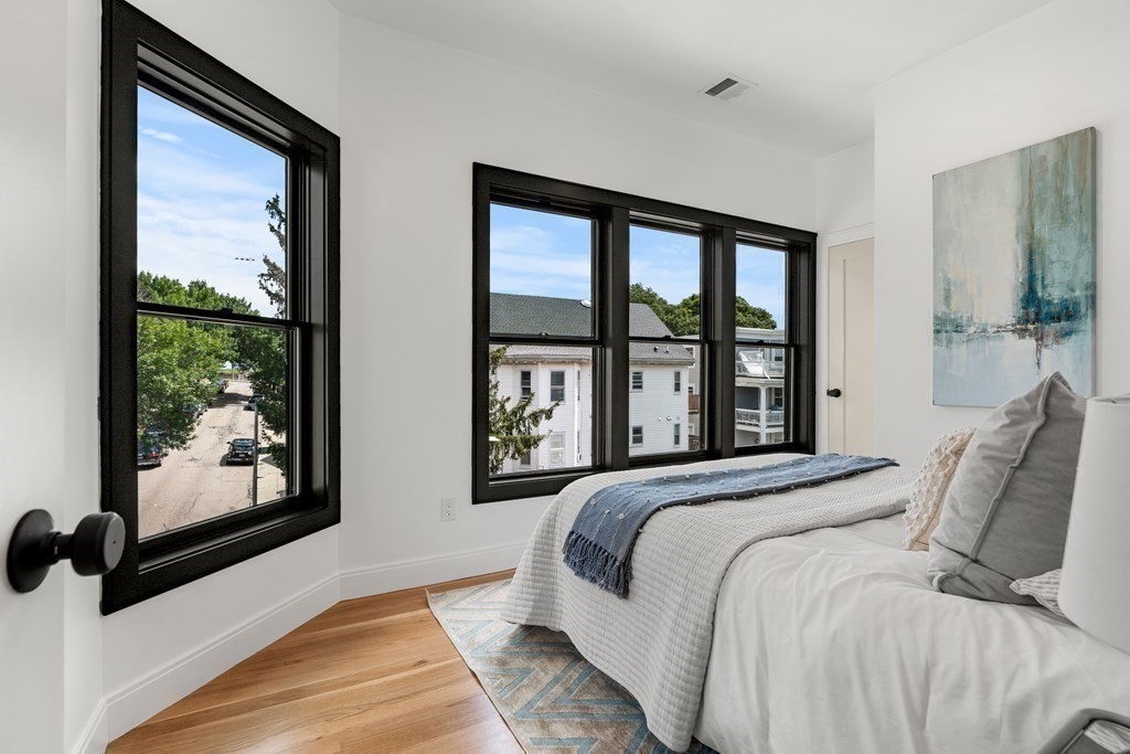 50 Draper Street, # 1