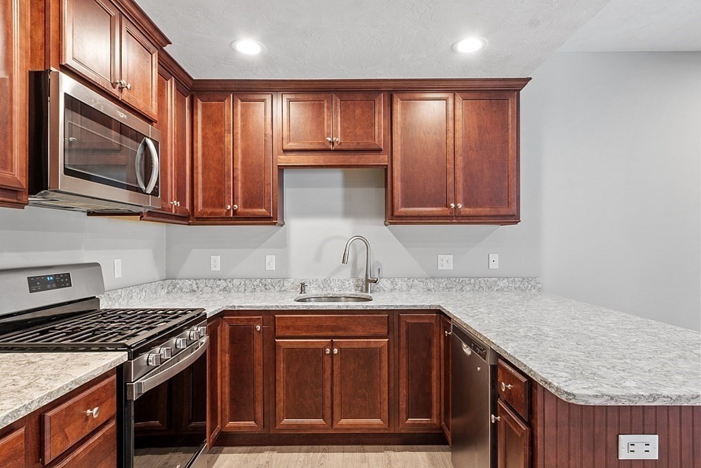 1455 Main St # 13