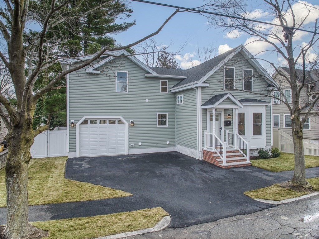 327 East Foster Street