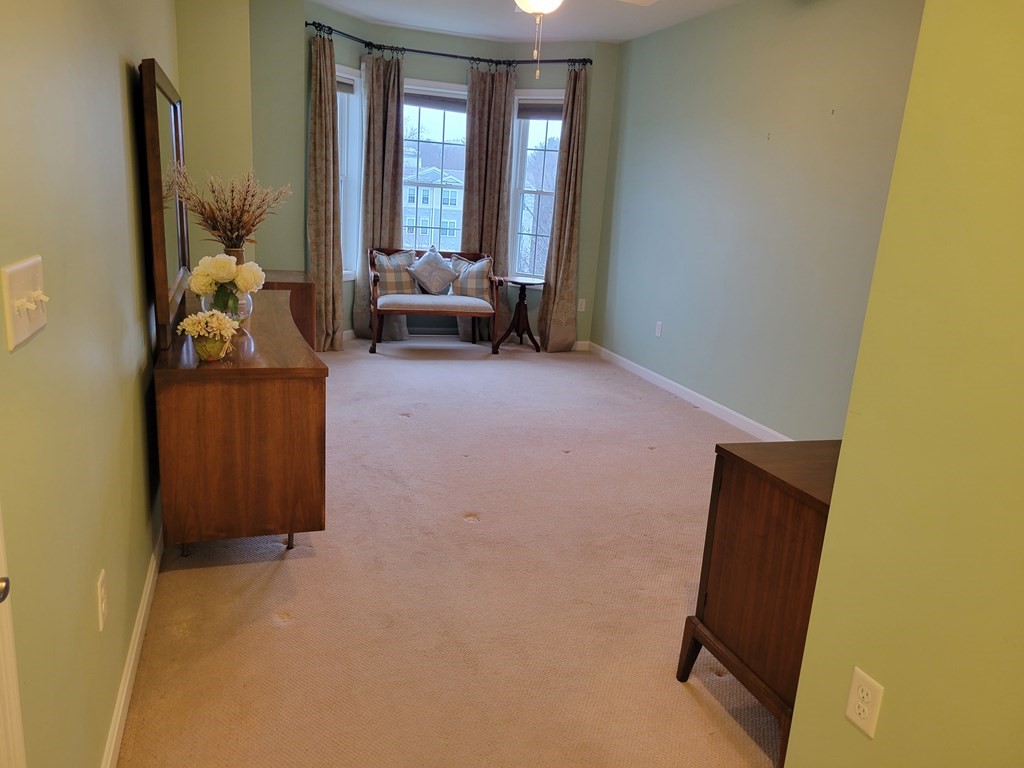 9 Abigail Way # 4010