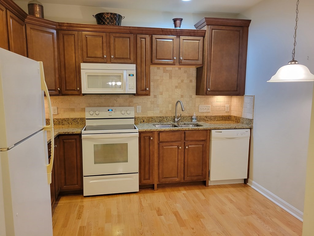 9 Abigail Way # 4010