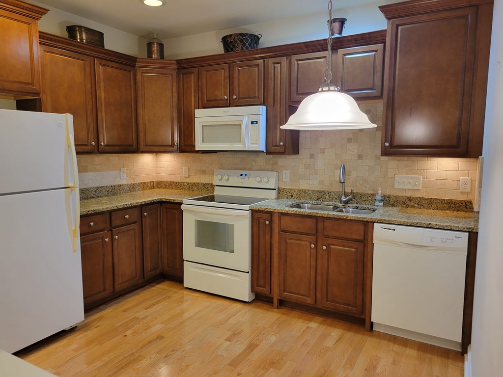 9 Abigail Way # 4010