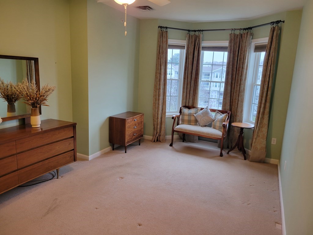 9 Abigail Way # 4010
