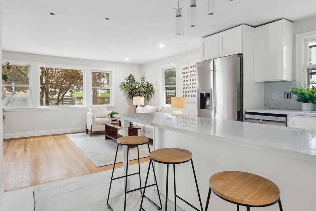 13 Sutherland Rd # 1