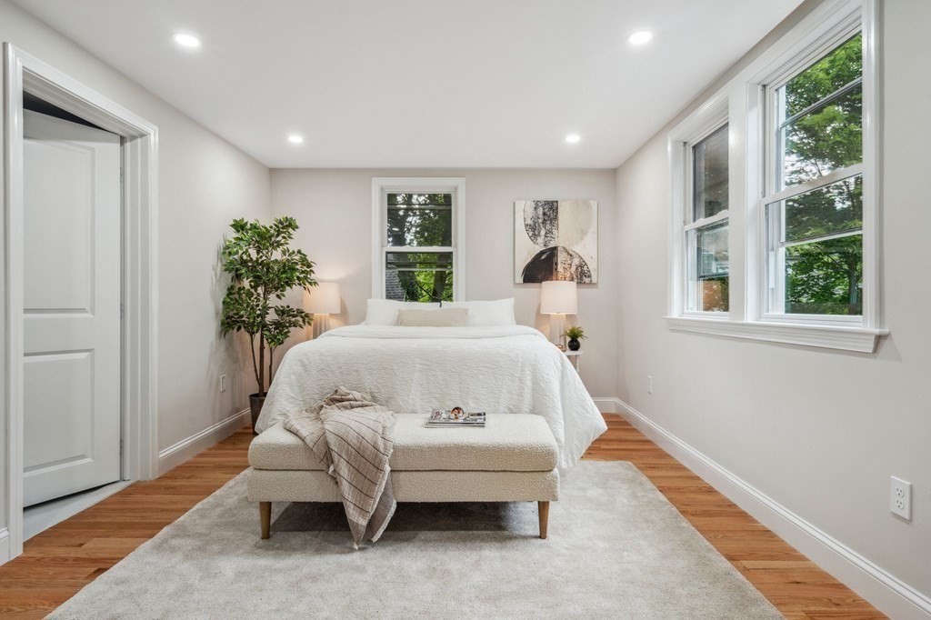 13 Sutherland Rd # 1
