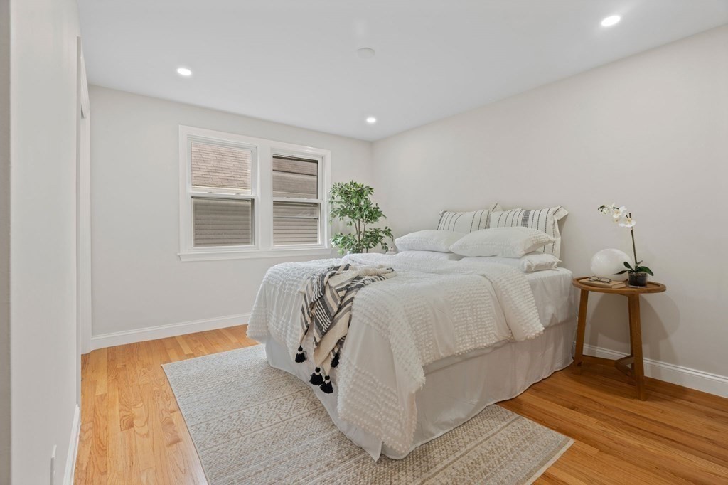 13 Sutherland Rd # 1