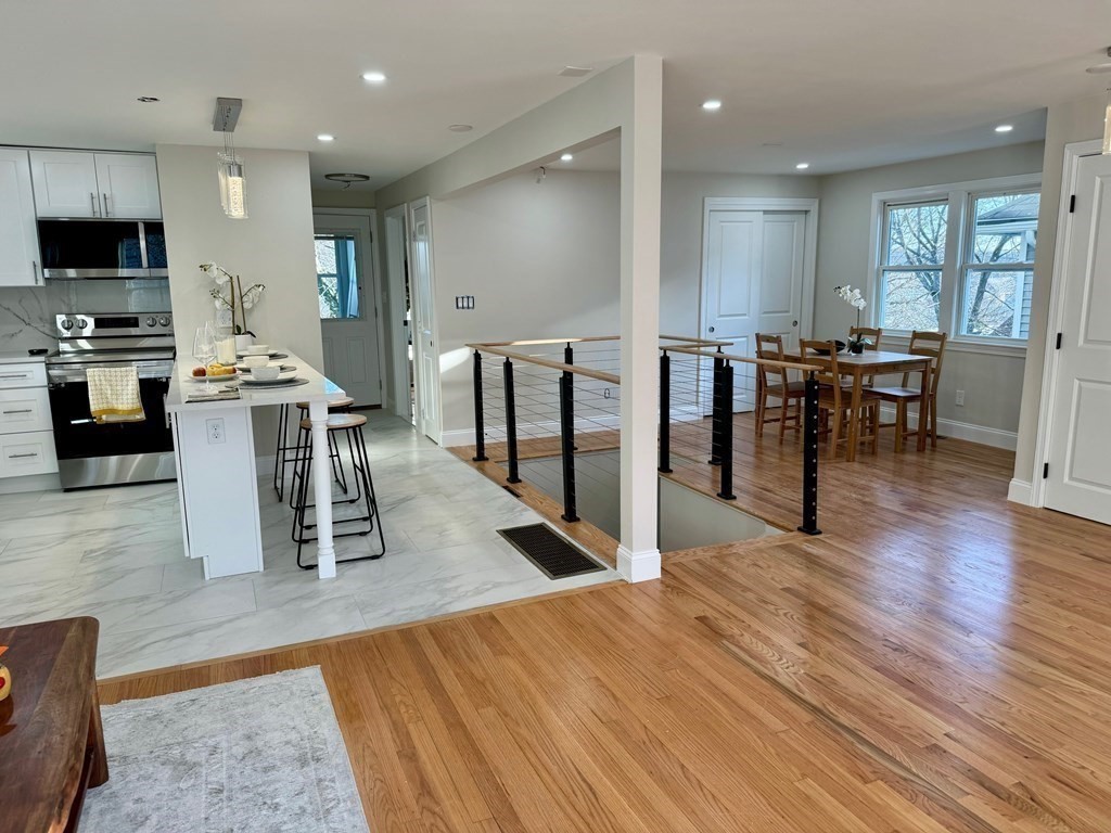 13 Sutherland Rd # 1