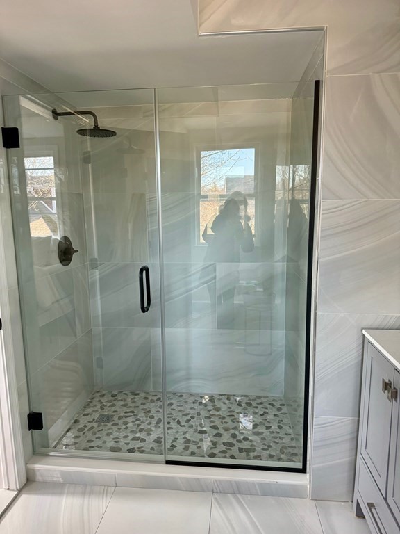13 Sutherland Rd # 1