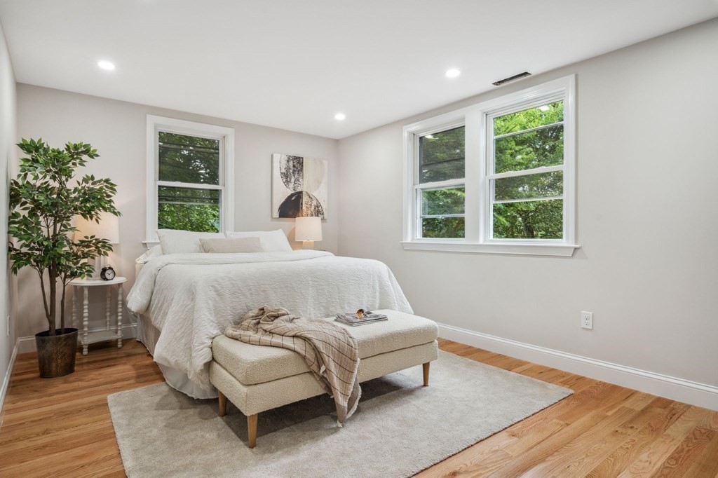 13 Sutherland Rd # 1