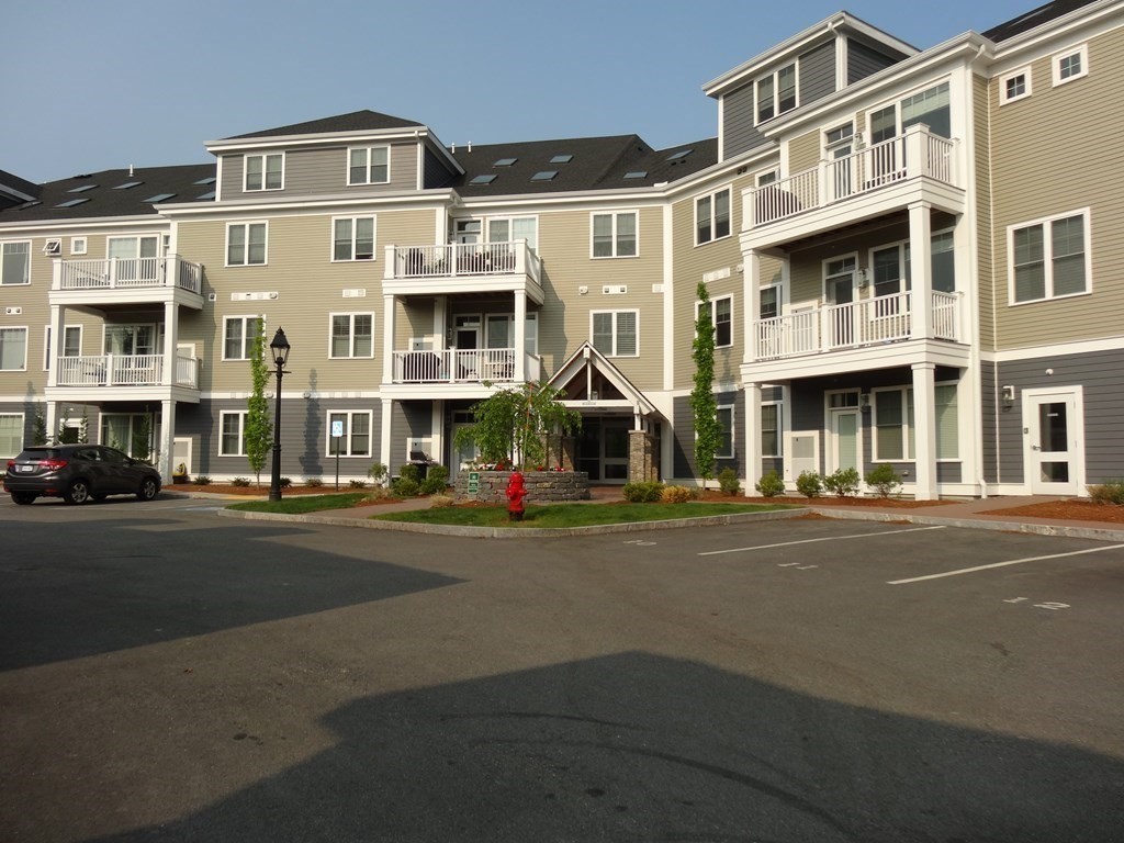 16 Taylor Drive # 2009
